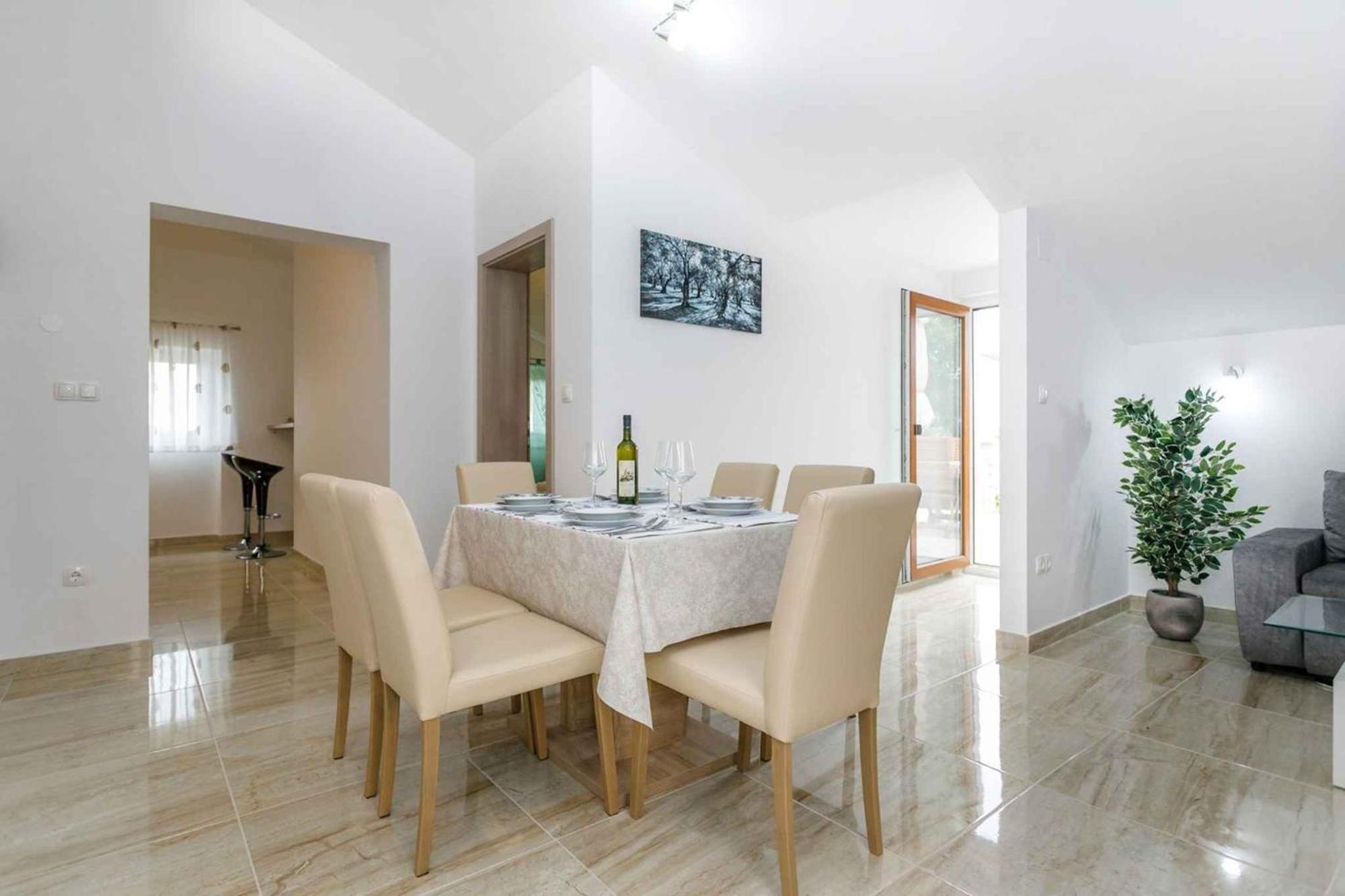 Apartment In Malinska/Insel Krk 38057 Екстериор снимка