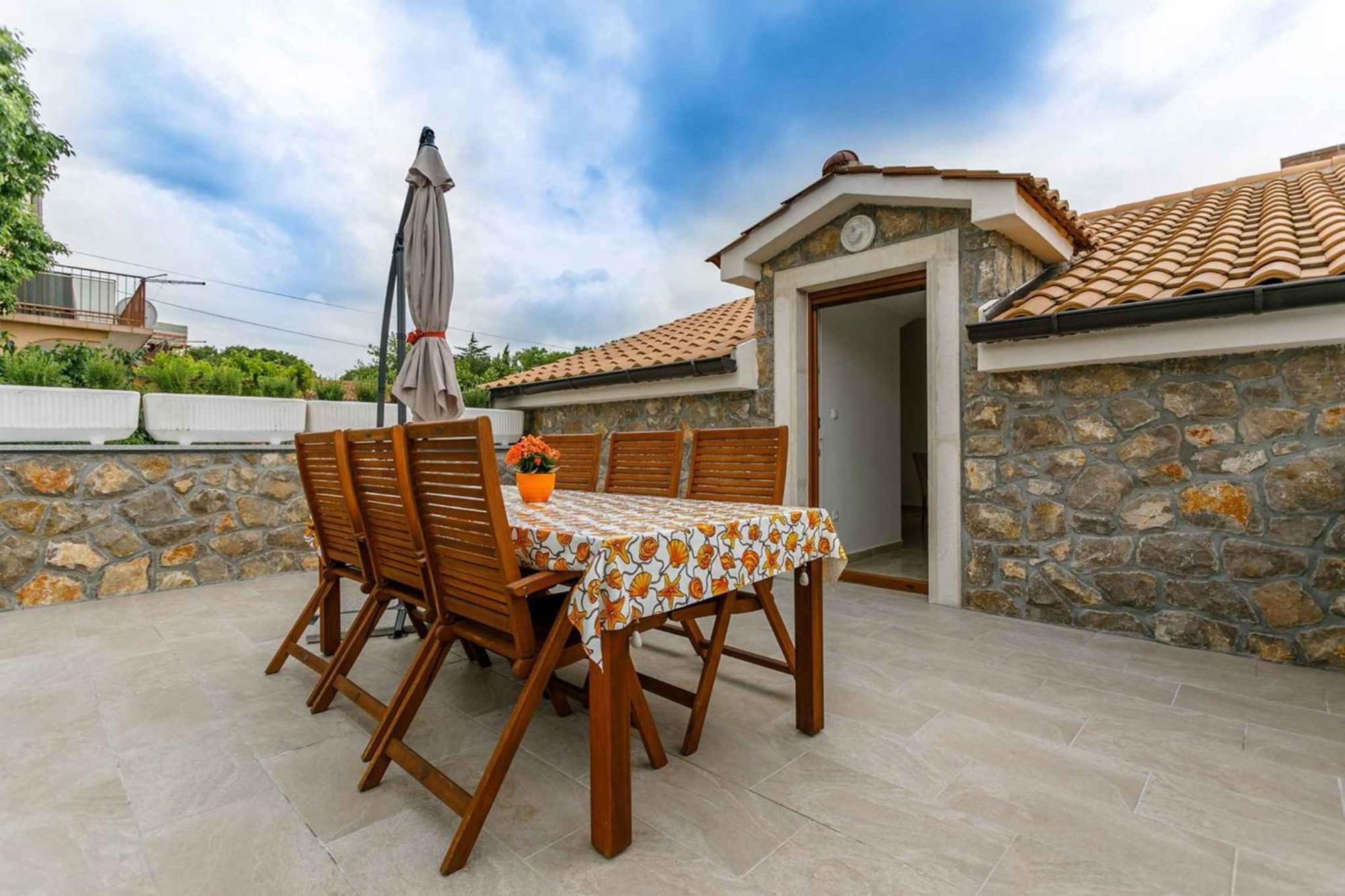 Apartment In Malinska/Insel Krk 38057 Екстериор снимка