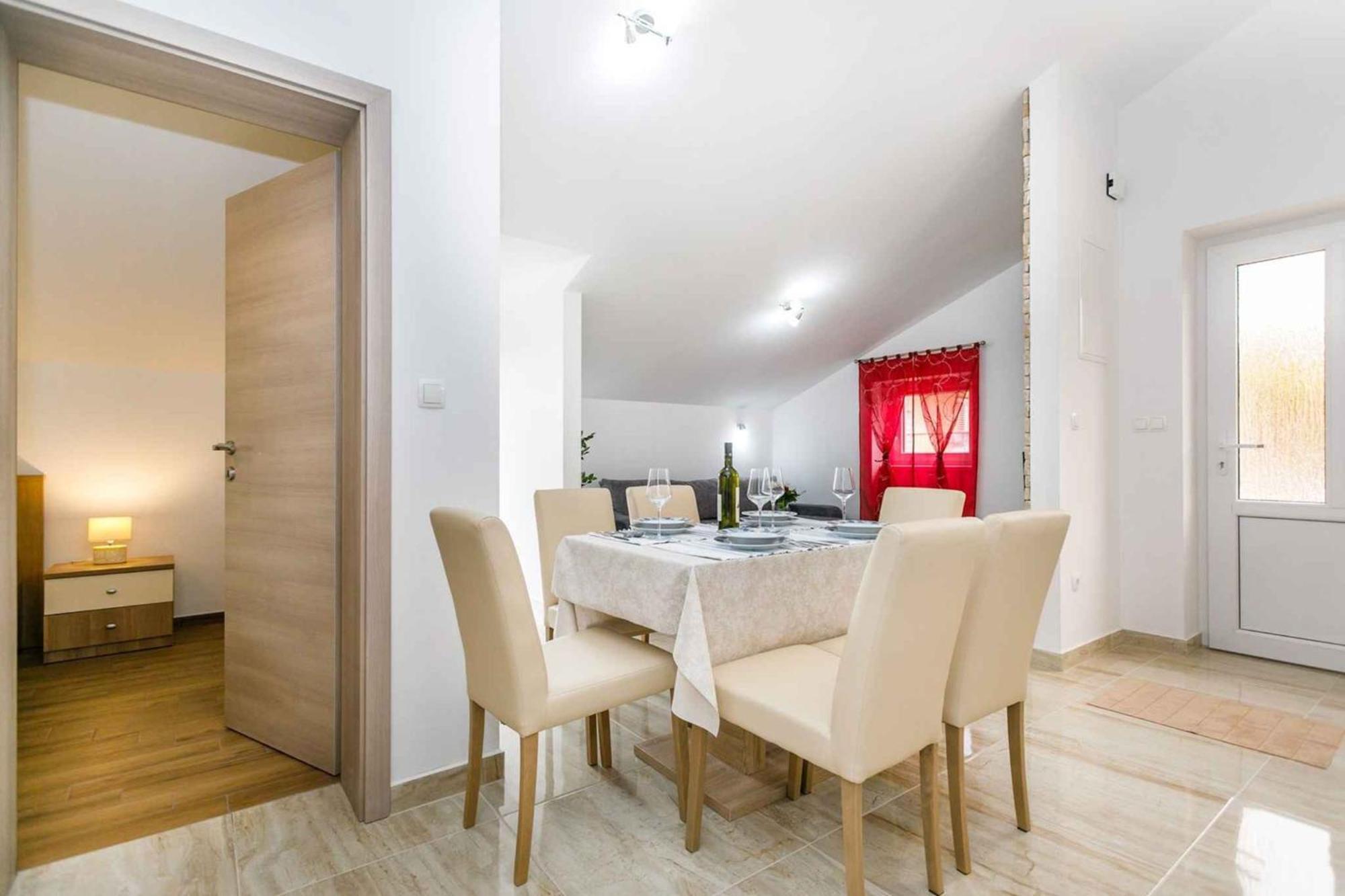 Apartment In Malinska/Insel Krk 38057 Екстериор снимка